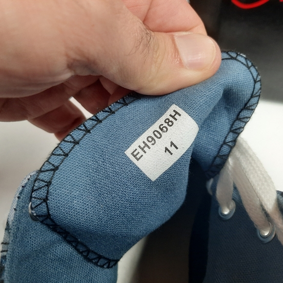 Ed Hardy "Justice" Sneakers Shoes Hi-Top Men's Sz 11 Blue White Art Streetwear - Picture 7 of 8